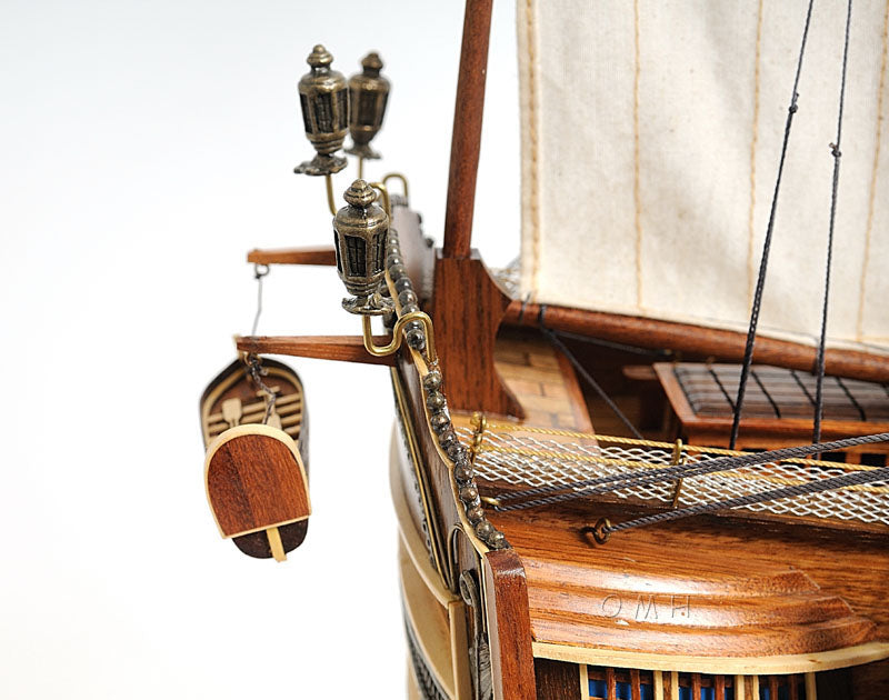 HMS Victory Large With Floor Display Case
