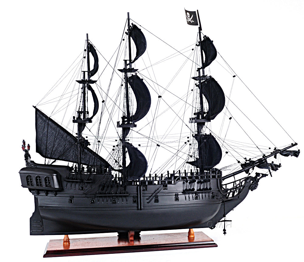 Black Pearl Pirate Ship Midsize With Display Case Front Open