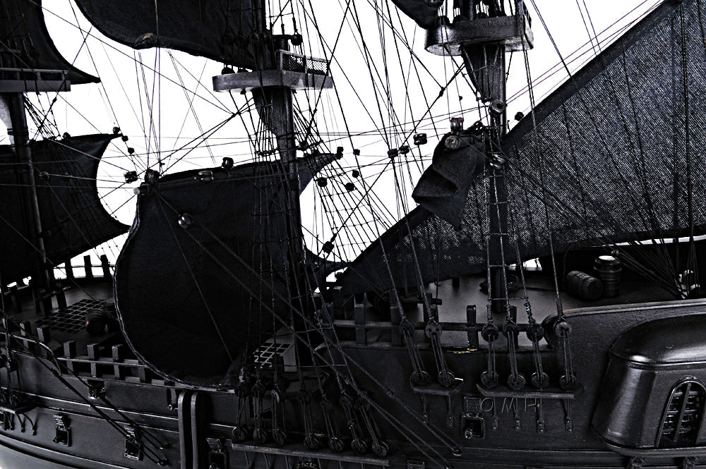 Black Pearl Pirate Ship Midsize With Display Case Front Open