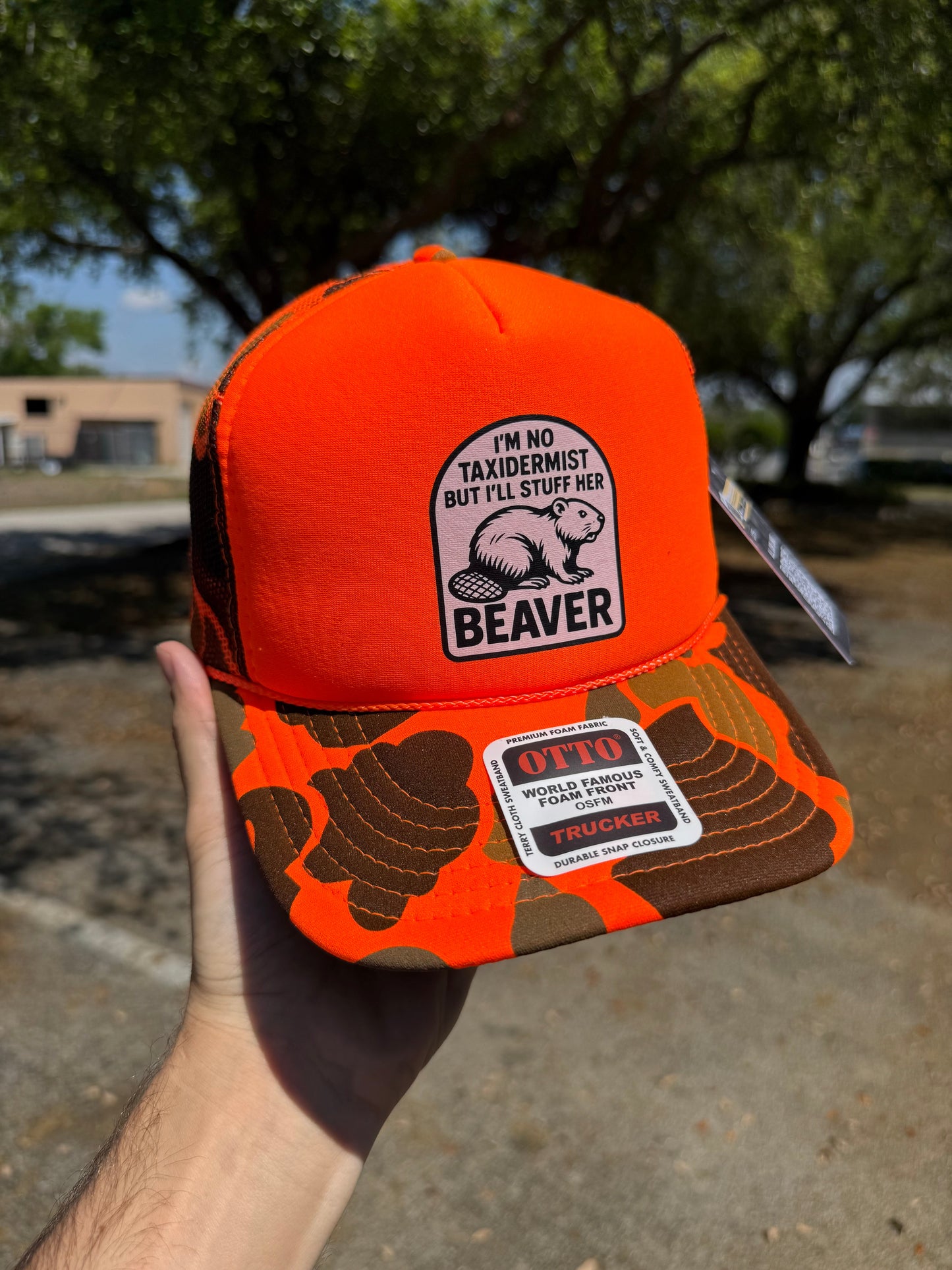 I'm No Taxidermist But I'll Stuff Her Beaver Camouflage Foam Snapback Trucker Hat for Men