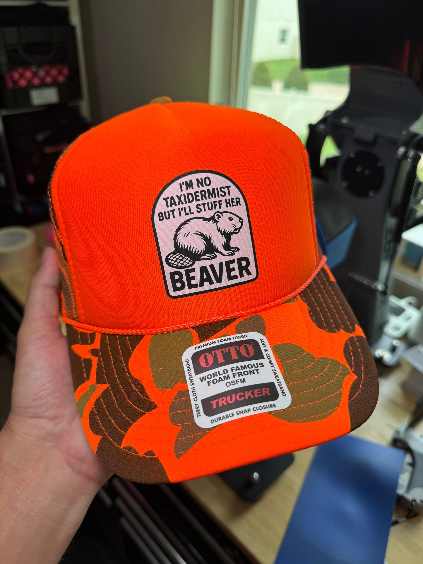 I'm No Taxidermist But I'll Stuff Her Beaver Camouflage Foam Snapback Trucker Hat for Men