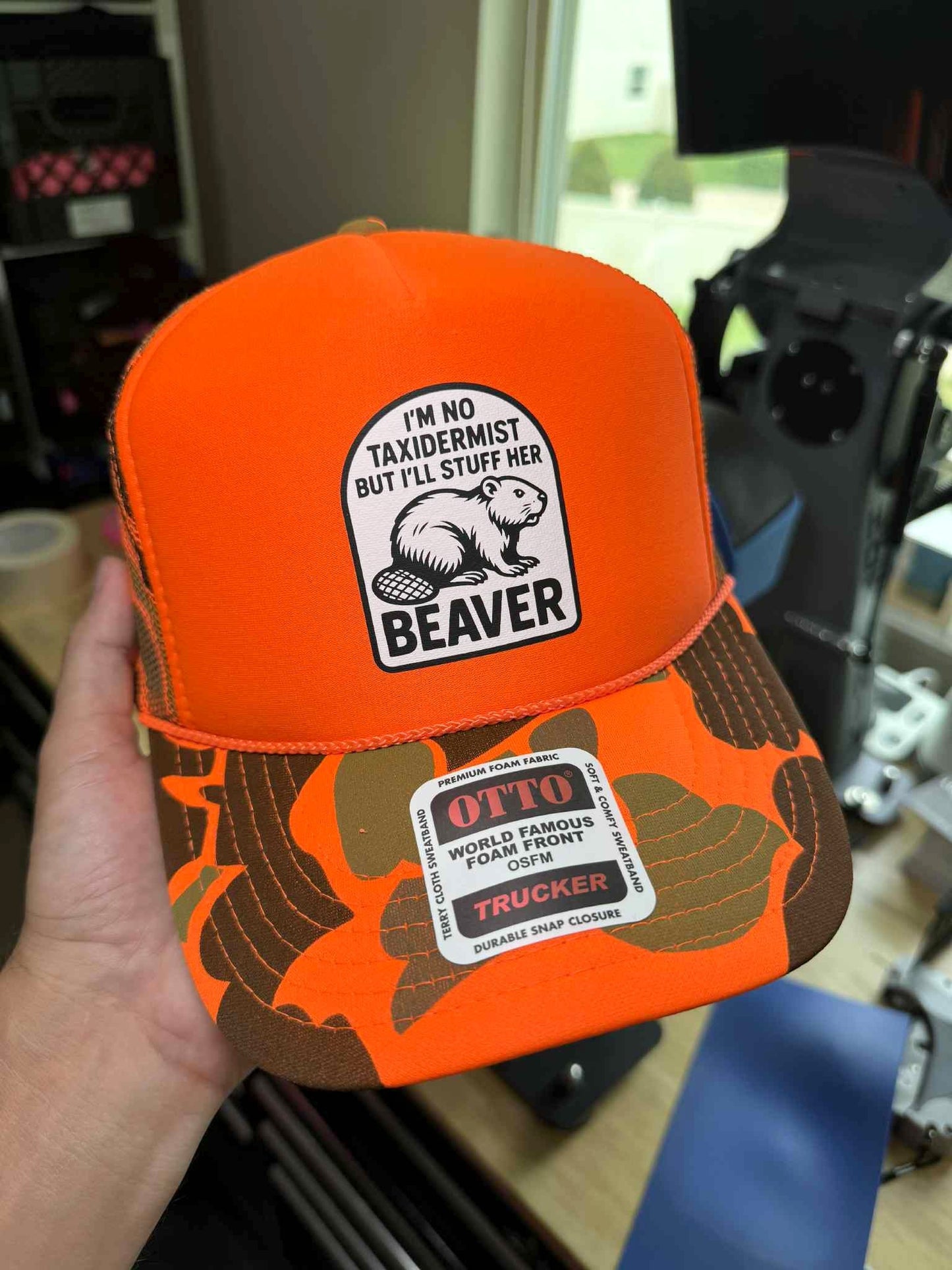 I'm No Taxidermist But I'll Stuff Her Beaver Camouflage Foam Snapback Trucker Hat for Men