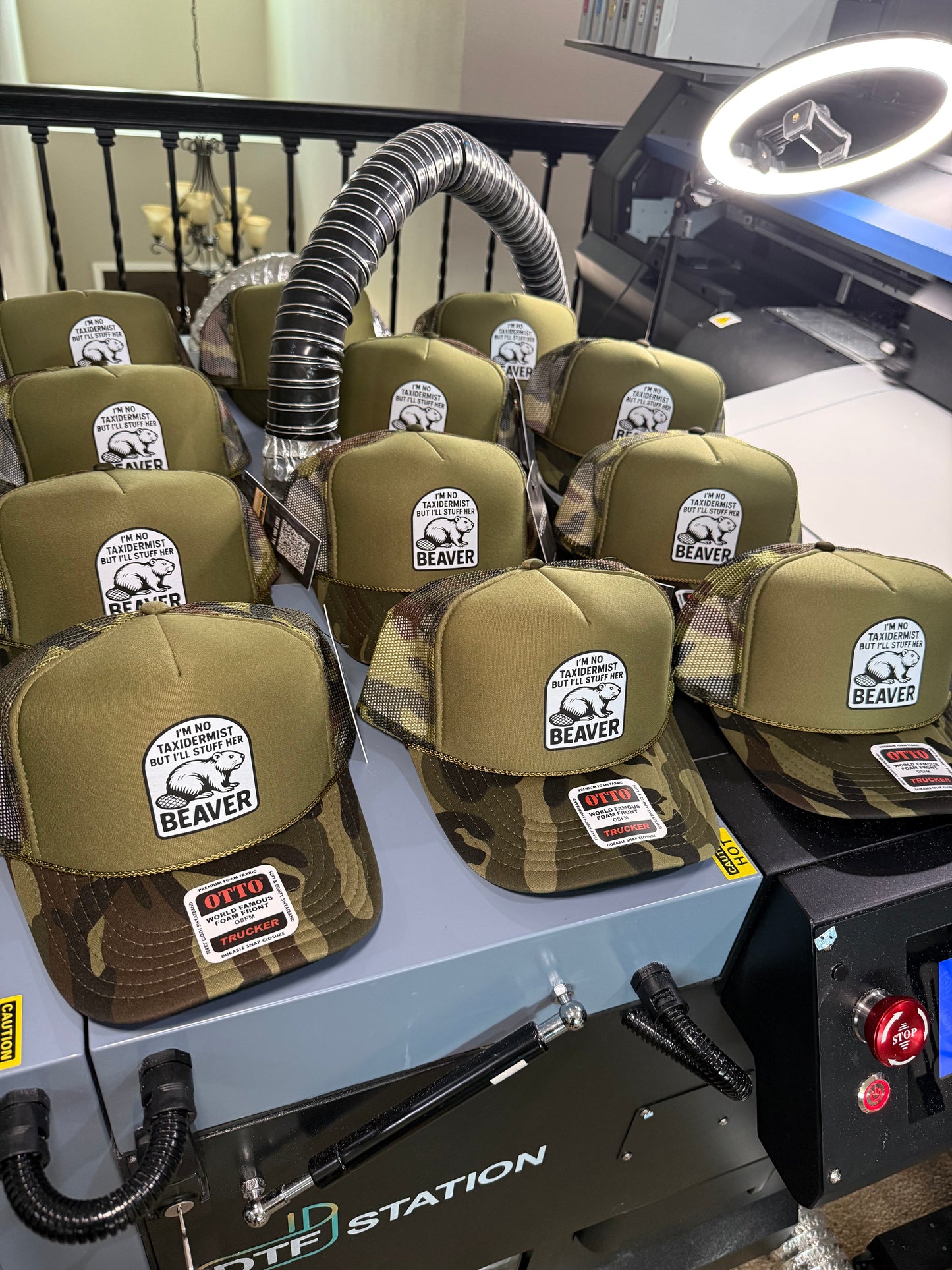 I'm No Taxidermist But I'll Stuff Her Beaver Camouflage Foam Snapback Trucker Hat for Men