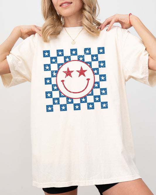 USA Smiley Patriotic America Retro Vintage Independence Day Fourth Of July Comfort Colors Tee