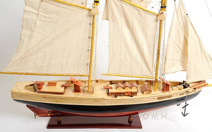 Bluenose II painted Medium