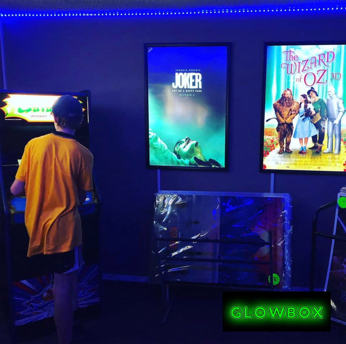 2-PACK Glowbox "World Famous" LED Poster Frames