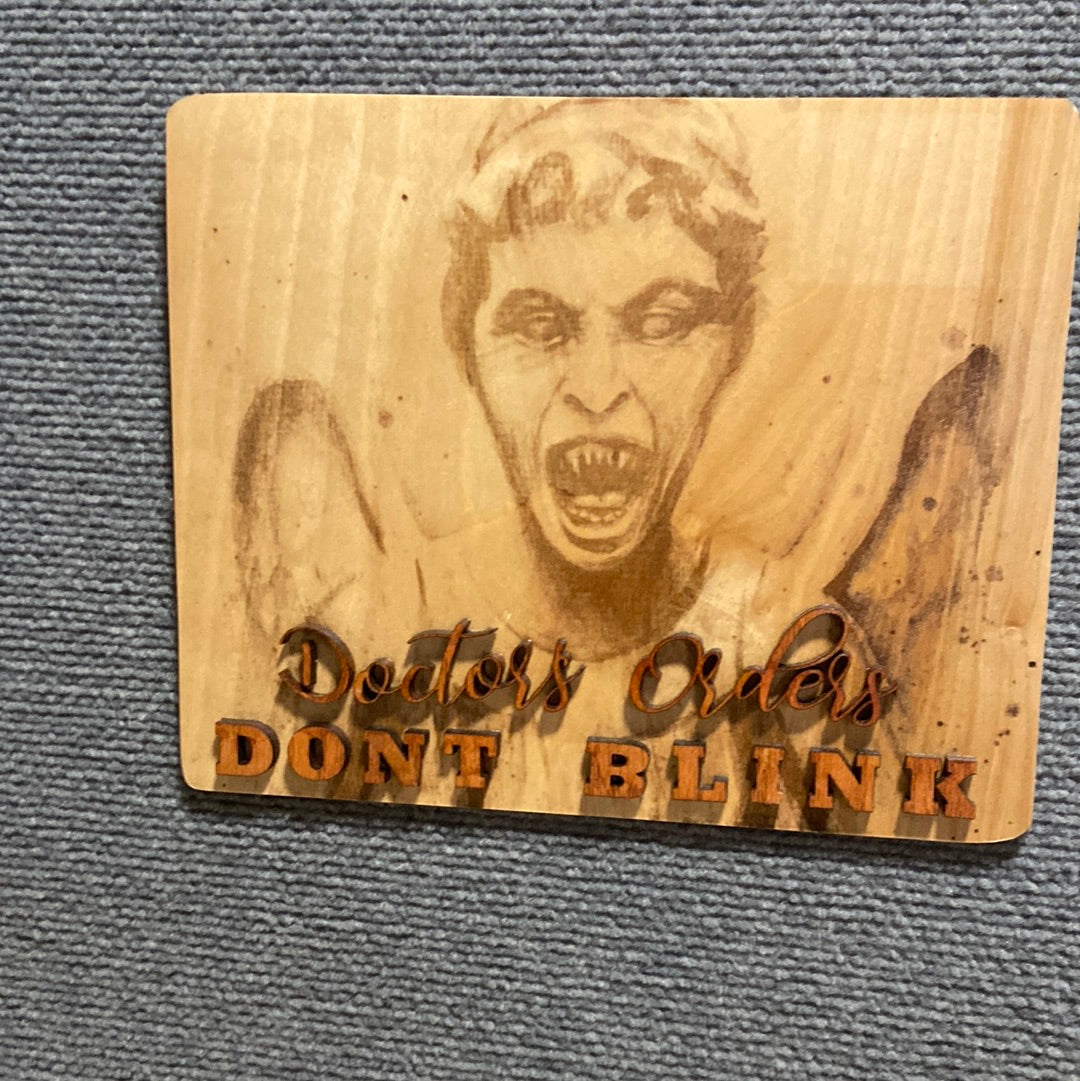 Doctor Who "Don't Blink" Print Featuring Iconic Weeping Angels Artwork - High-Quality Sci-Fi Wall Art in 5 x 7 or 8 x 10 Inches