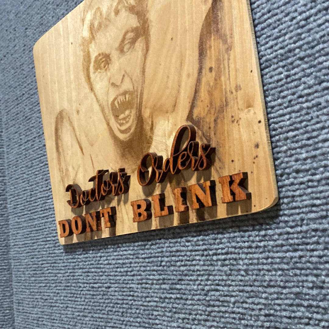Doctor Who "Don't Blink" Print Featuring Iconic Weeping Angels Artwork - High-Quality Sci-Fi Wall Art in 5 x 7 or 8 x 10 Inches