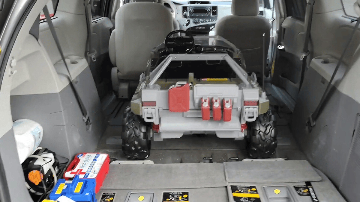 Halo Warthog Electric Ride-On Vehicle with Laser Tag Gun and Body Armor - Microsoft Licensed