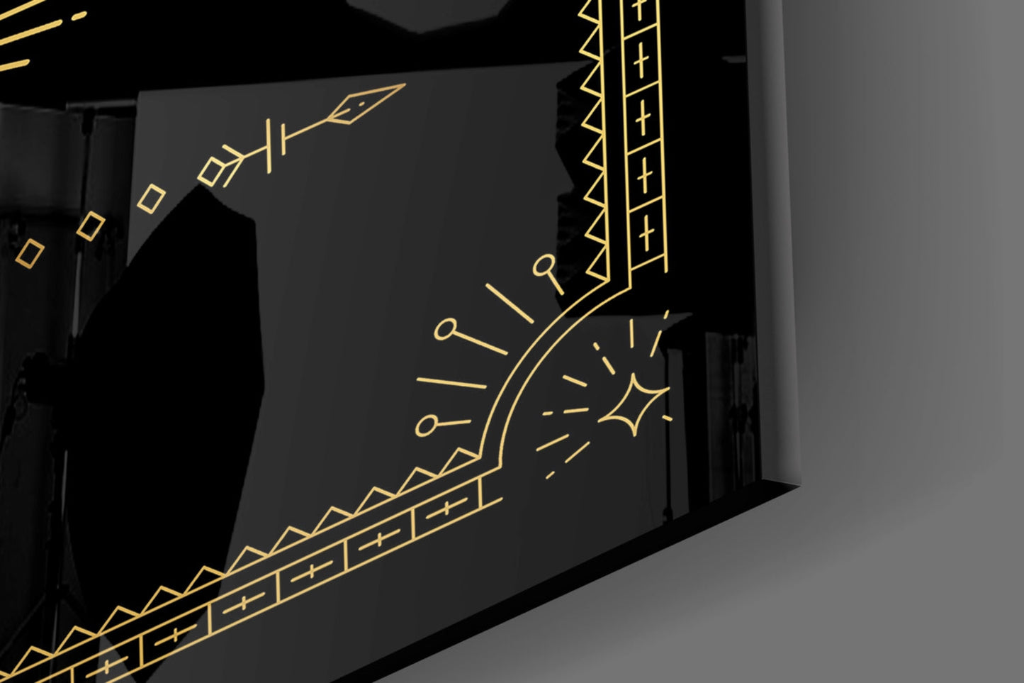 Leo Glass Wall Art